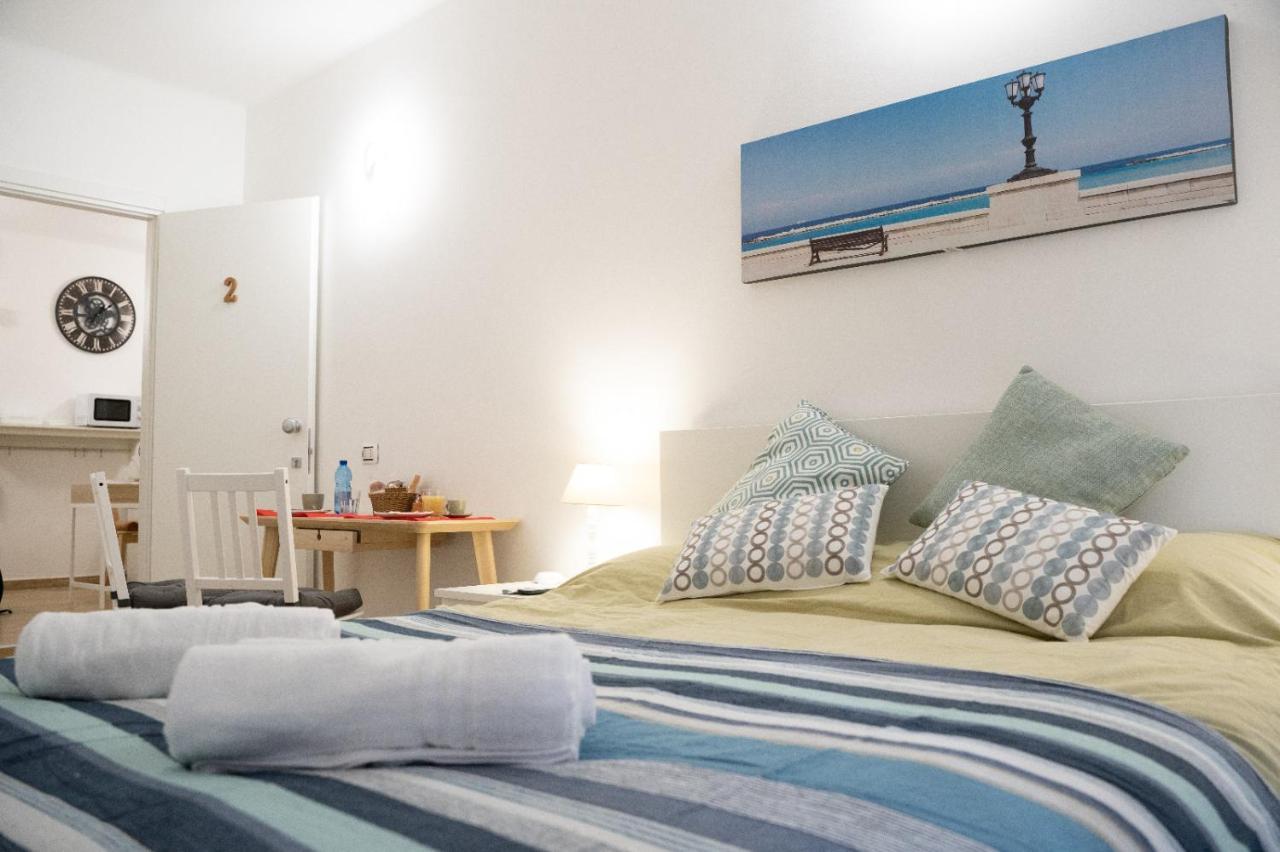 B&B Alighieri 97 Барі Екстер'єр фото